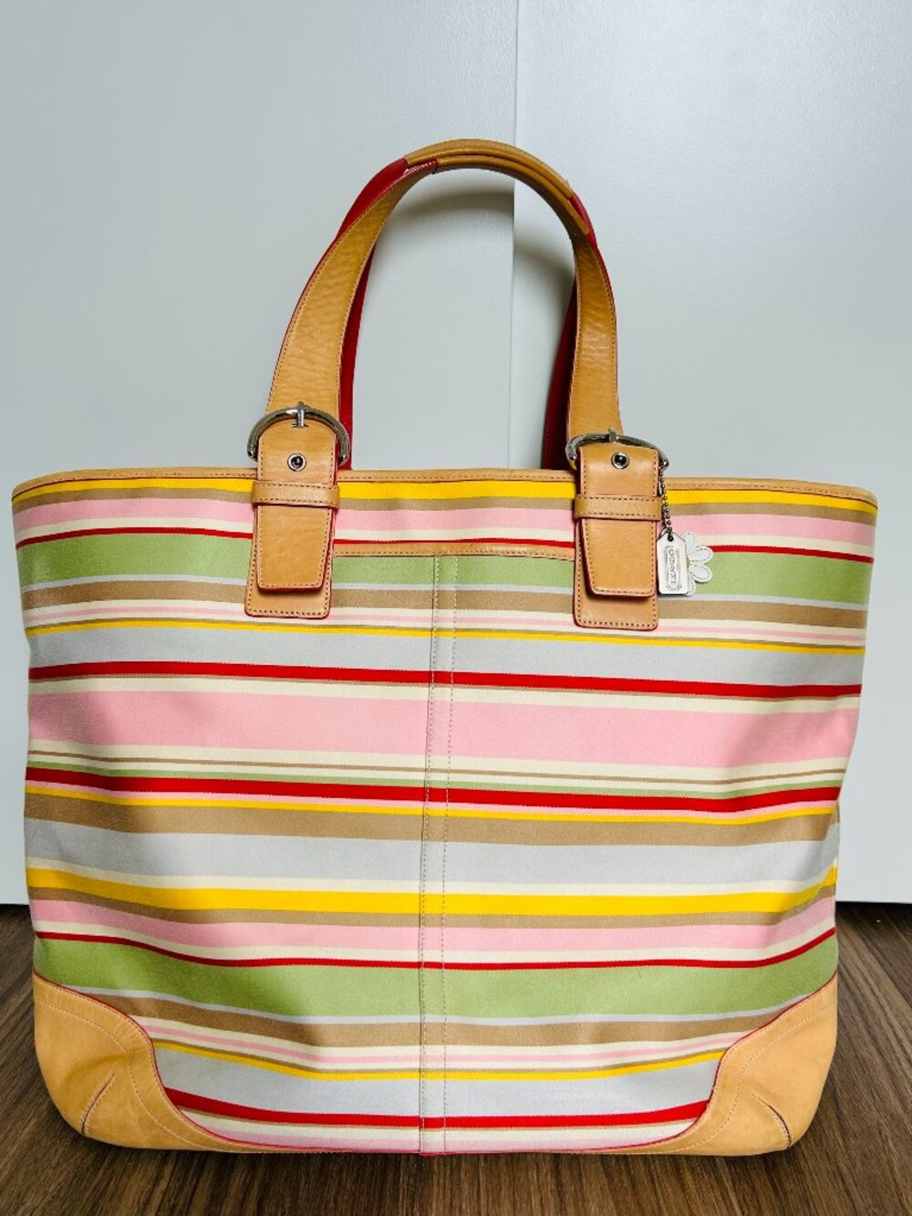 Coach Y2K Multicolor Tote W/ Daisy Keychain